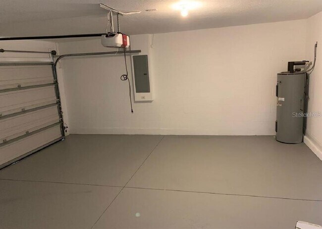 Building Photo - 118 Pine Rustle Ln