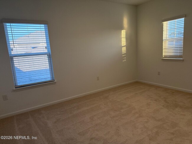 Building Photo - 624 Farmfield Dr