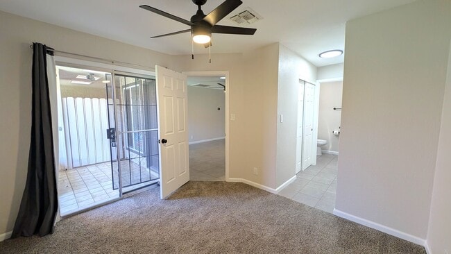 Building Photo - 2 Bedroom Condo Unit in the Colonia Coronita Chandler Townhomes Community Near E Chandler Rd and ...