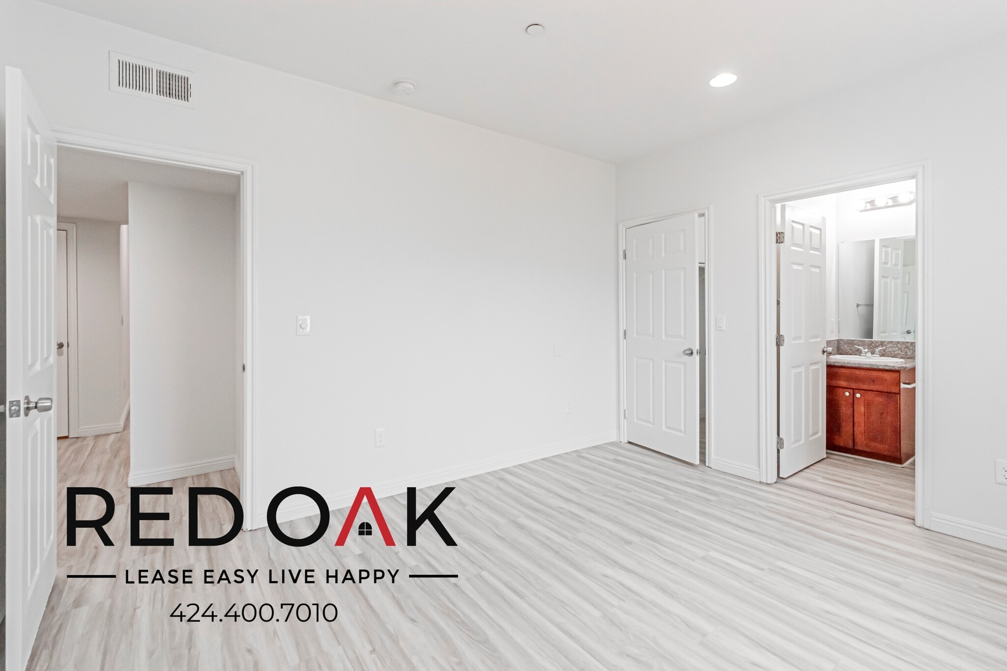 Building Photo - 6829 Simpson Ave