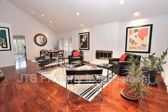 Building Photo - 2010 Promontory Point Ln