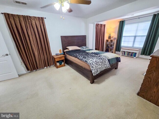 Building Photo - 2216 Highfly Terrace