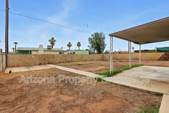 Building Photo - 111 N Flint Cir