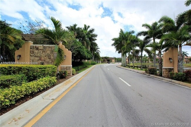 Building Photo - 604 SW 147th Ave