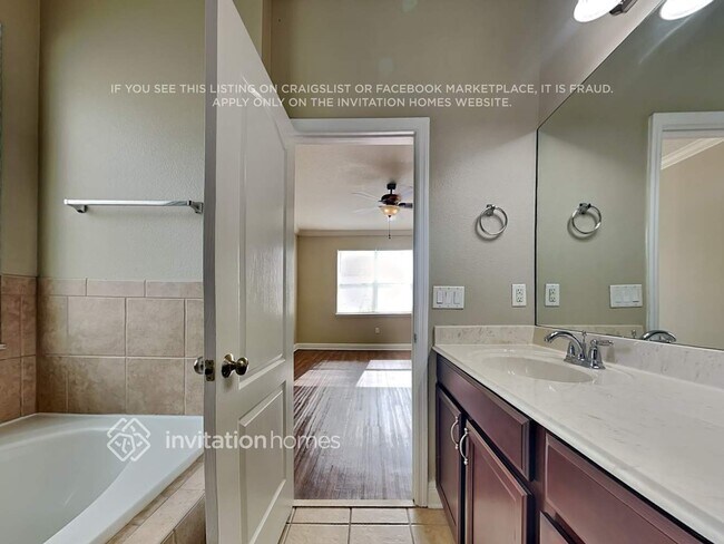 Building Photo - 2629 Red Fern Dr