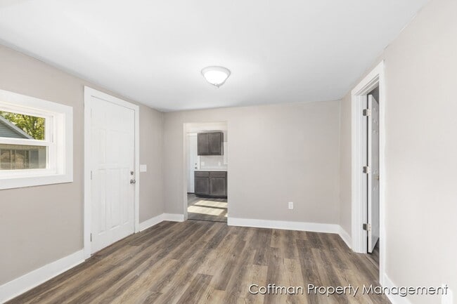 Building Photo - 2 Bed, 1 Bath Home in Wyoming