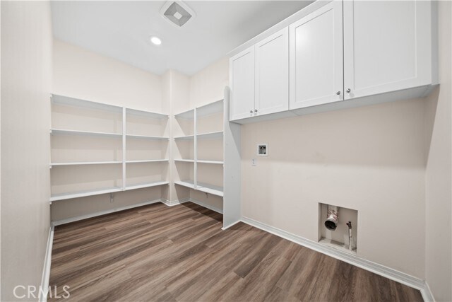 Building Photo - 3497 E Garrick St