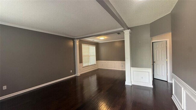 Building Photo - 2568 Alvecot Cir SE