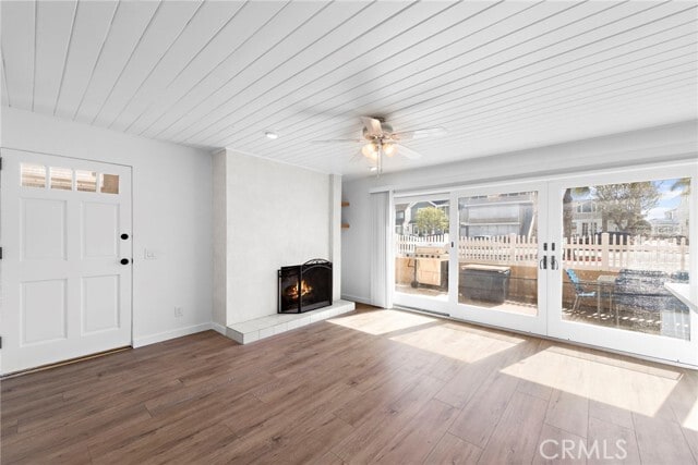Building Photo - 112 E Balboa Blvd