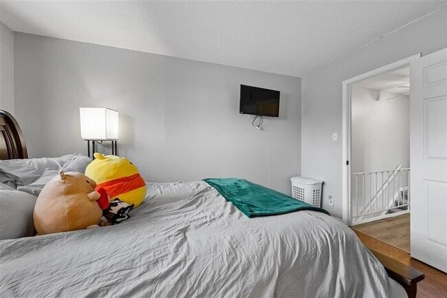 Building Photo - $1,750 | 3 Bedroom, 2.5 Bathroom Townhouse | Pet Friendly* | Available for August 1st, 2026 Move In!