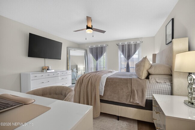 Building Photo - 7038 St Ives Ct