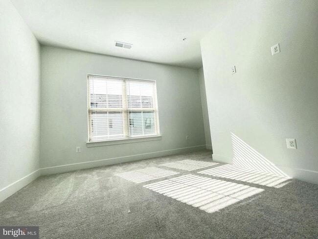 Building Photo - 4945 Purdy Aly