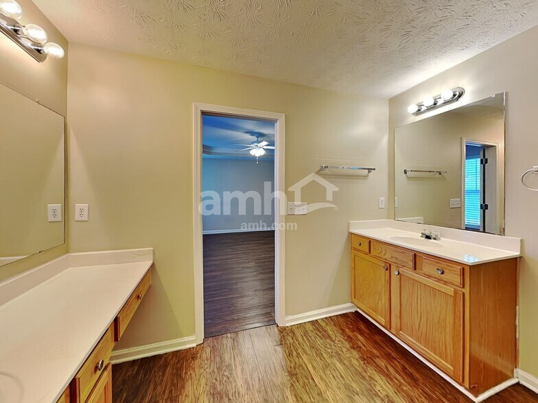 Building Photo - 540 Gables Ct