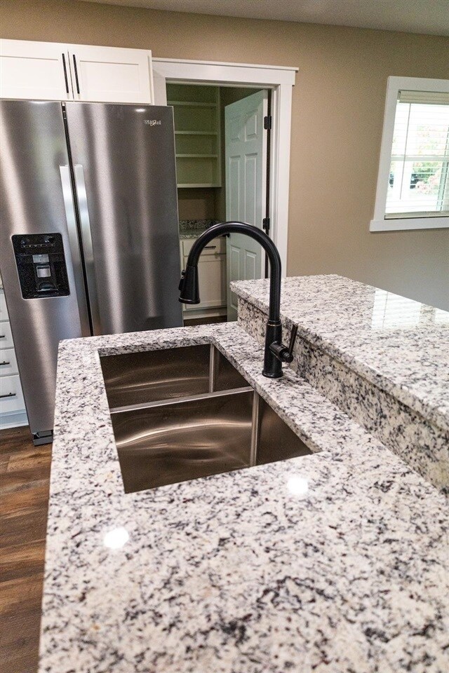 Building Photo - 516 Claremoor Ave