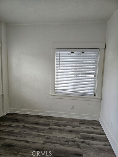 Building Photo - 166 E 36th Pl