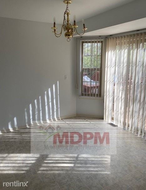 Building Photo - 2 br, 1.5 bath Condo - 8847 Hardwood Dr
