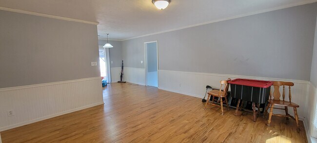 Building Photo - 1702 Wandering Way