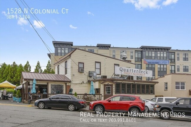 Building Photo - 1528 N Colonial Ct