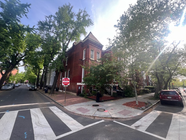 Building Photo - 619 Q St NW