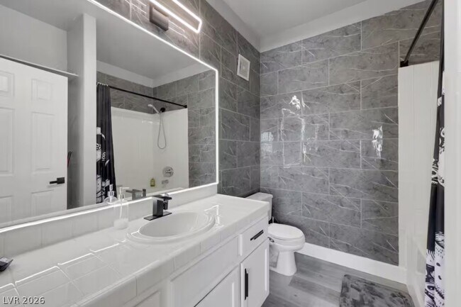 Building Photo - 8501 W University Ave