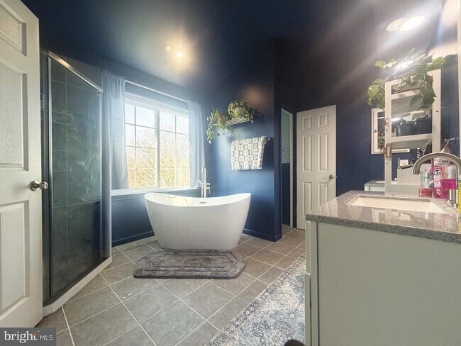 Building Photo - 1703 Aldin Ct