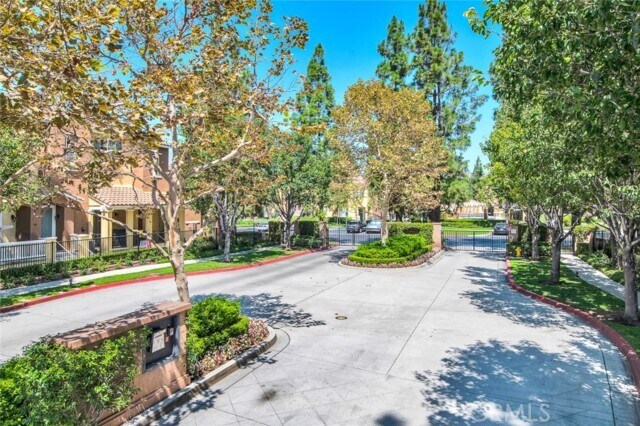 Building Photo - 1014 Timberwood