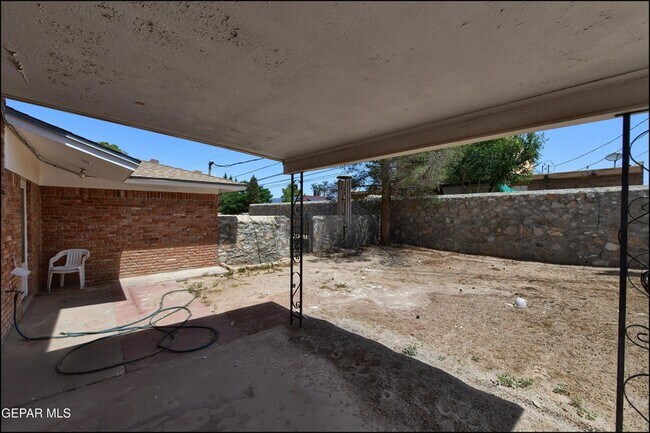 Building Photo - 6913 Pamlico Dr