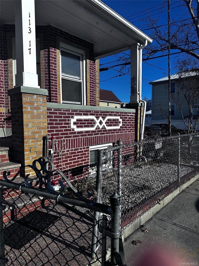 Building Photo - 113-17 95th Ave