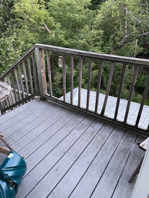 Building Photo - 109 River St