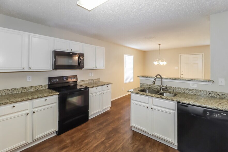 Building Photo - 2956 Santa Sabina Dr