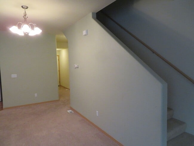 Building Photo - 2125 Bobs Hollow Ln