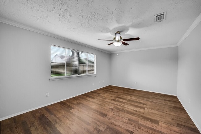 Building Photo - 13618 Piney Oaks Dr