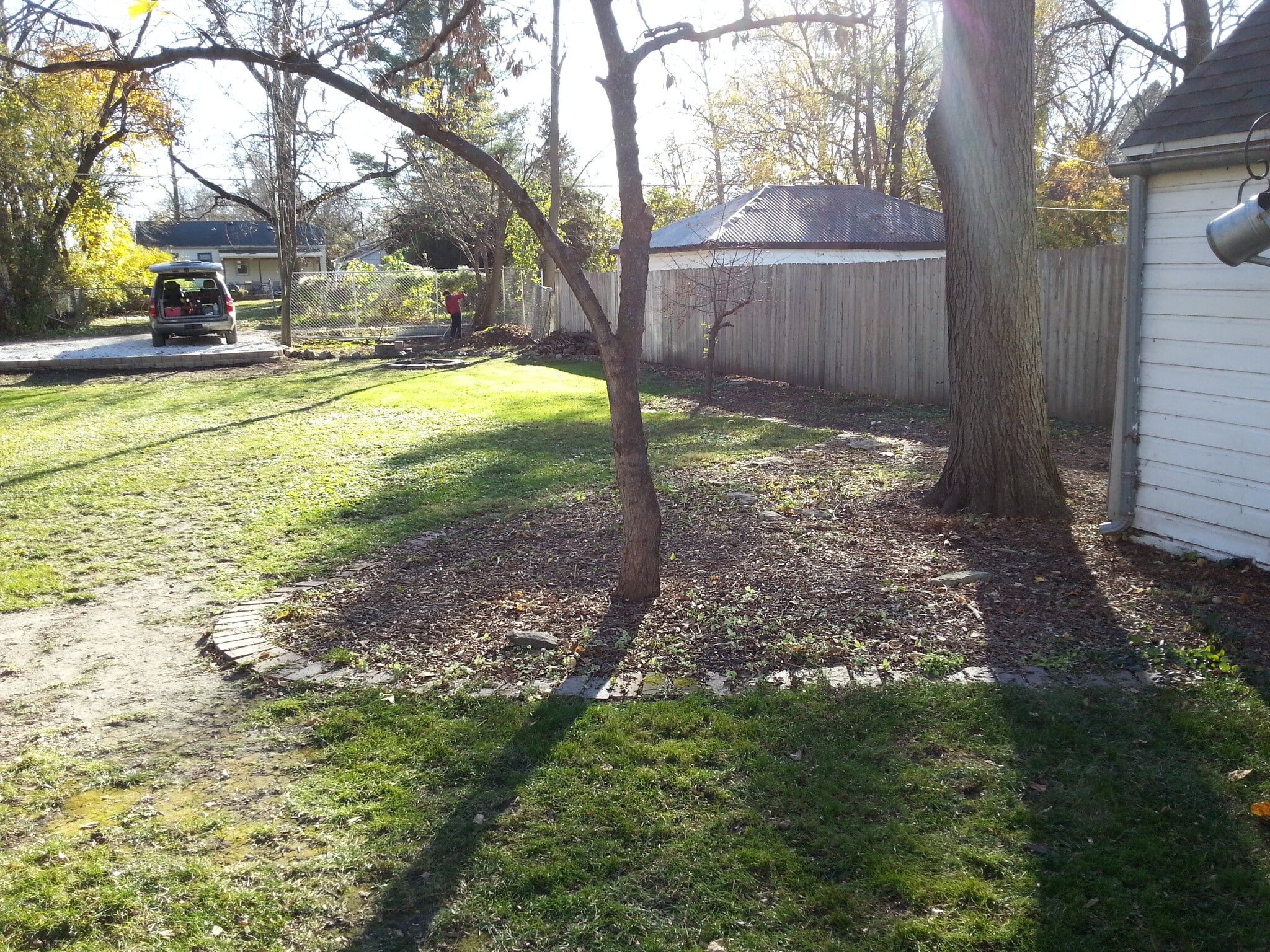 Large backyard - 2902 Wood Street