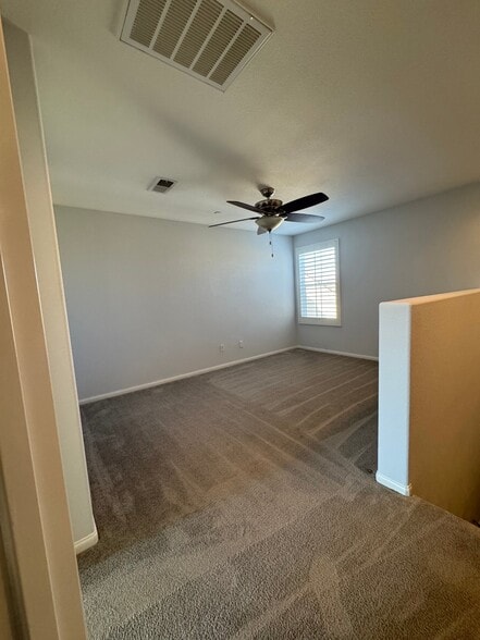 Building Photo - 1460 Mockingbird Ct