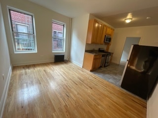 Interior Photo - 170-172 Spring Street