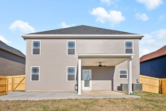 Building Photo - 1180 Henry Pl Blvd