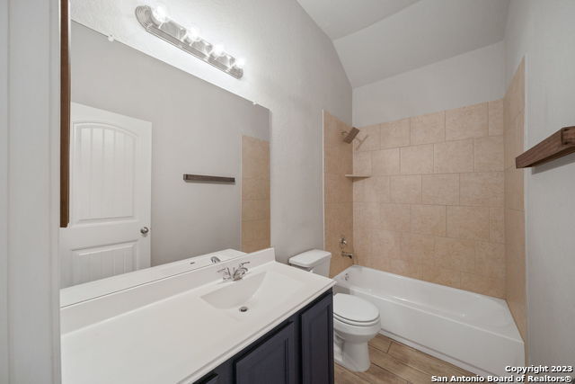 Building Photo - 2934 Daisy Meadow