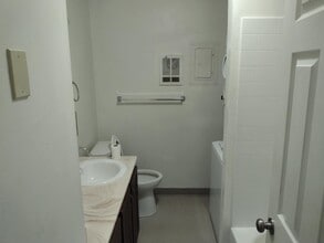 Building Photo - 871 1st St