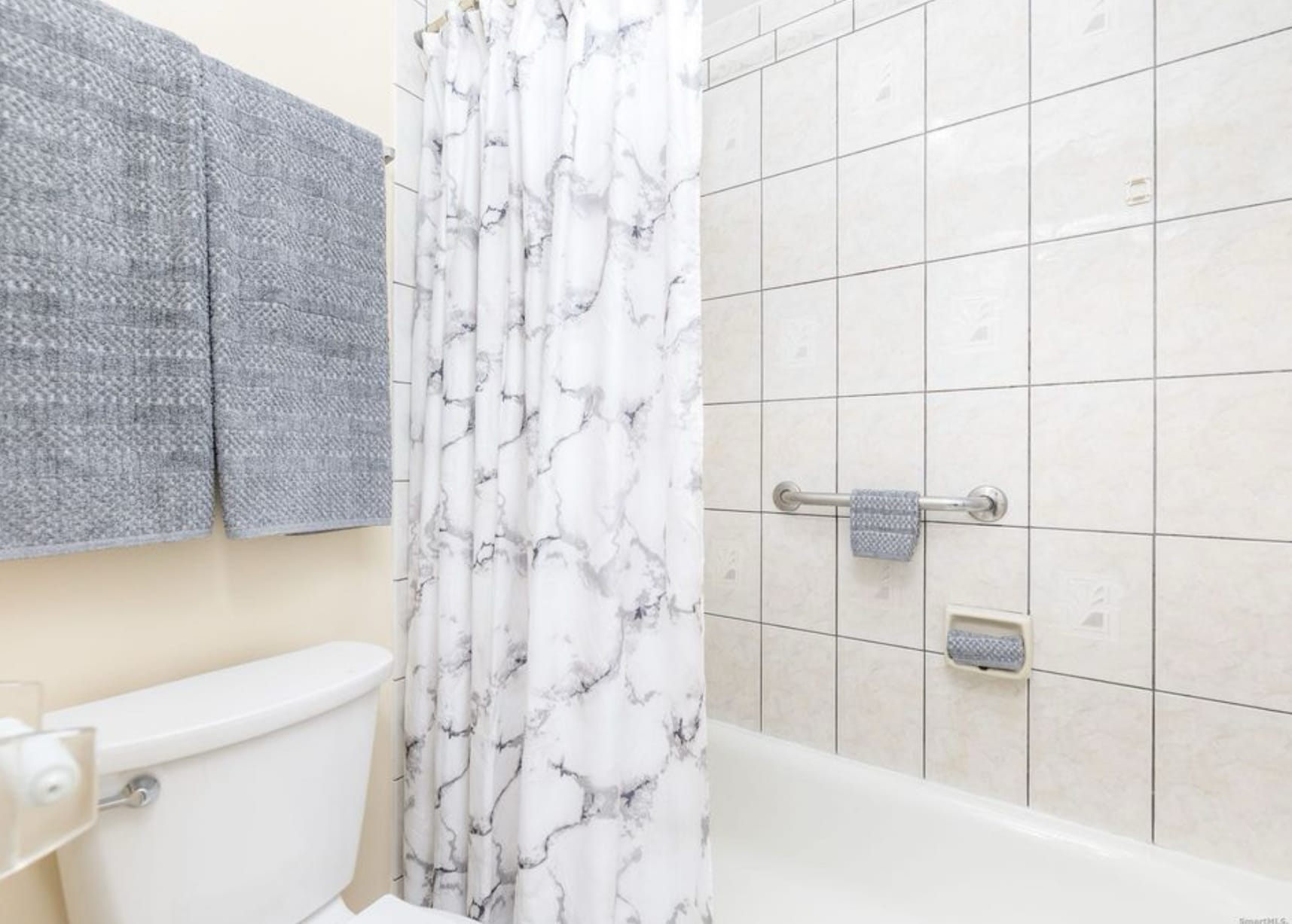 Building Photo - 47 Conestoga Way