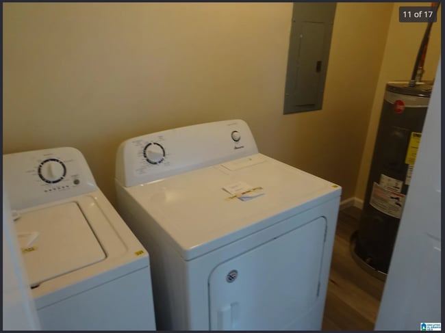 Building Photo - 1317 16th St SW