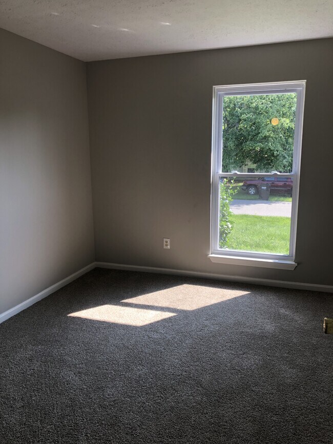 Building Photo - 5004 Winding Spring Pl