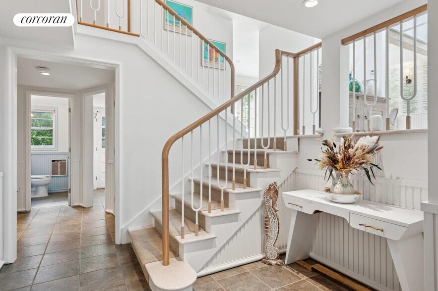 Building Photo - 495 7 Ponds Towd Rd