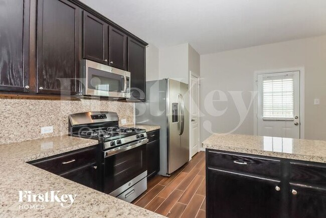 Building Photo - 41 Garden Grove Dr