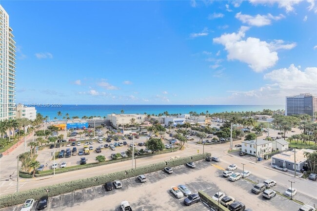 Building Photo - 200 S Birch Rd