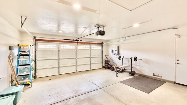 Building Photo - Lovely Single-Story Home in the Friendly and Desirable Lake Rancho Viejo Community of Fallbrook!