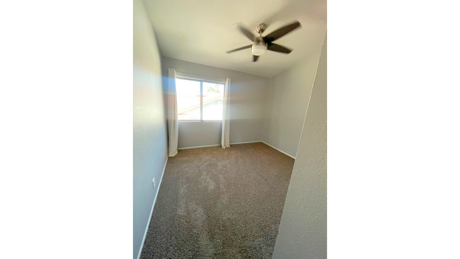 Building Photo - Temecula Pool Home - 4 Bed | 2.5 Bath
