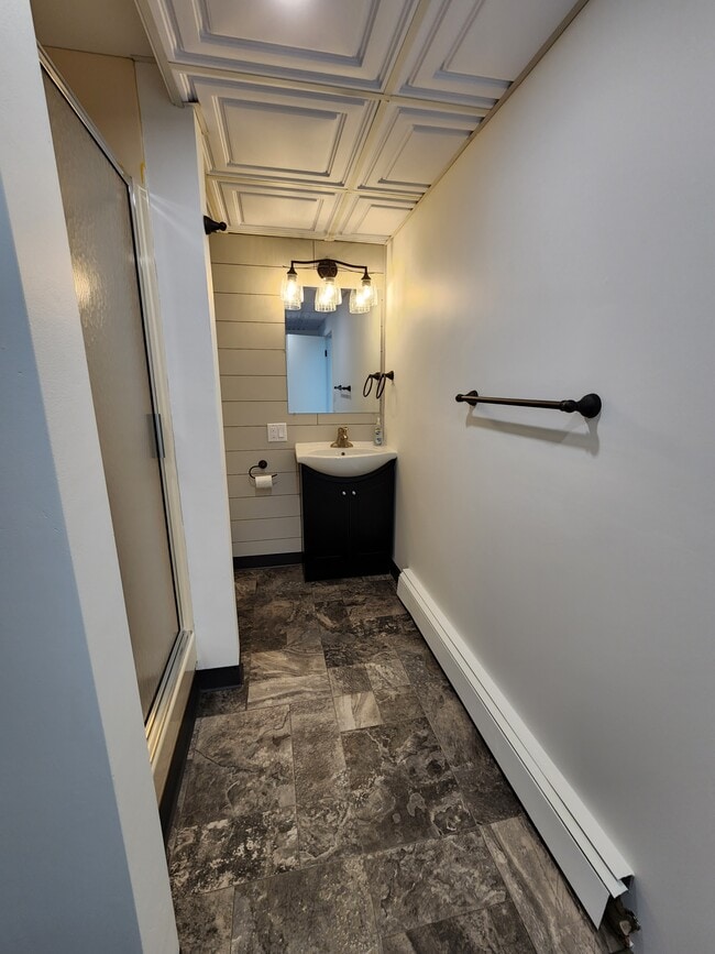 Building Photo - 517 Triplex