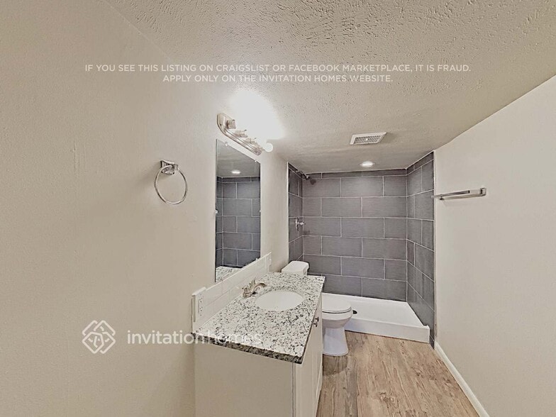 Building Photo - 10641 W 102nd Pl