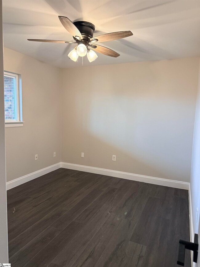 Building Photo - 36 Spinnaker Ct