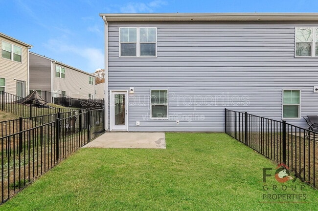 Building Photo - 108 Blakeslee Ct